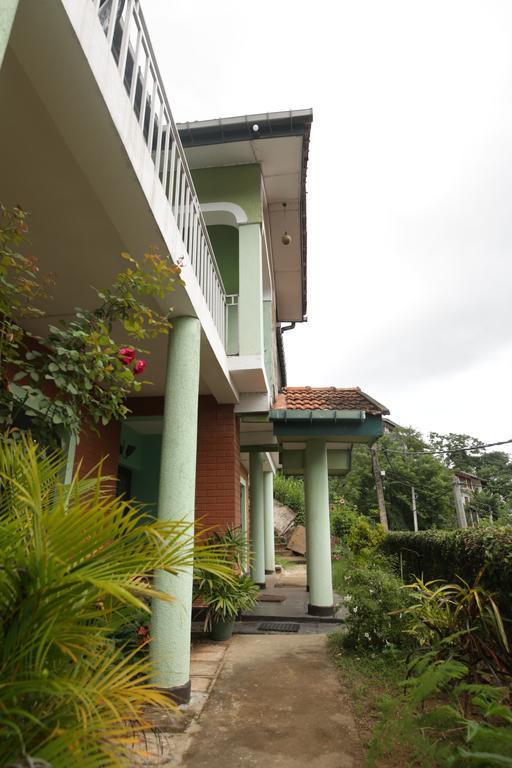 Araliya Holiday Bungalow Kandy Exterior photo